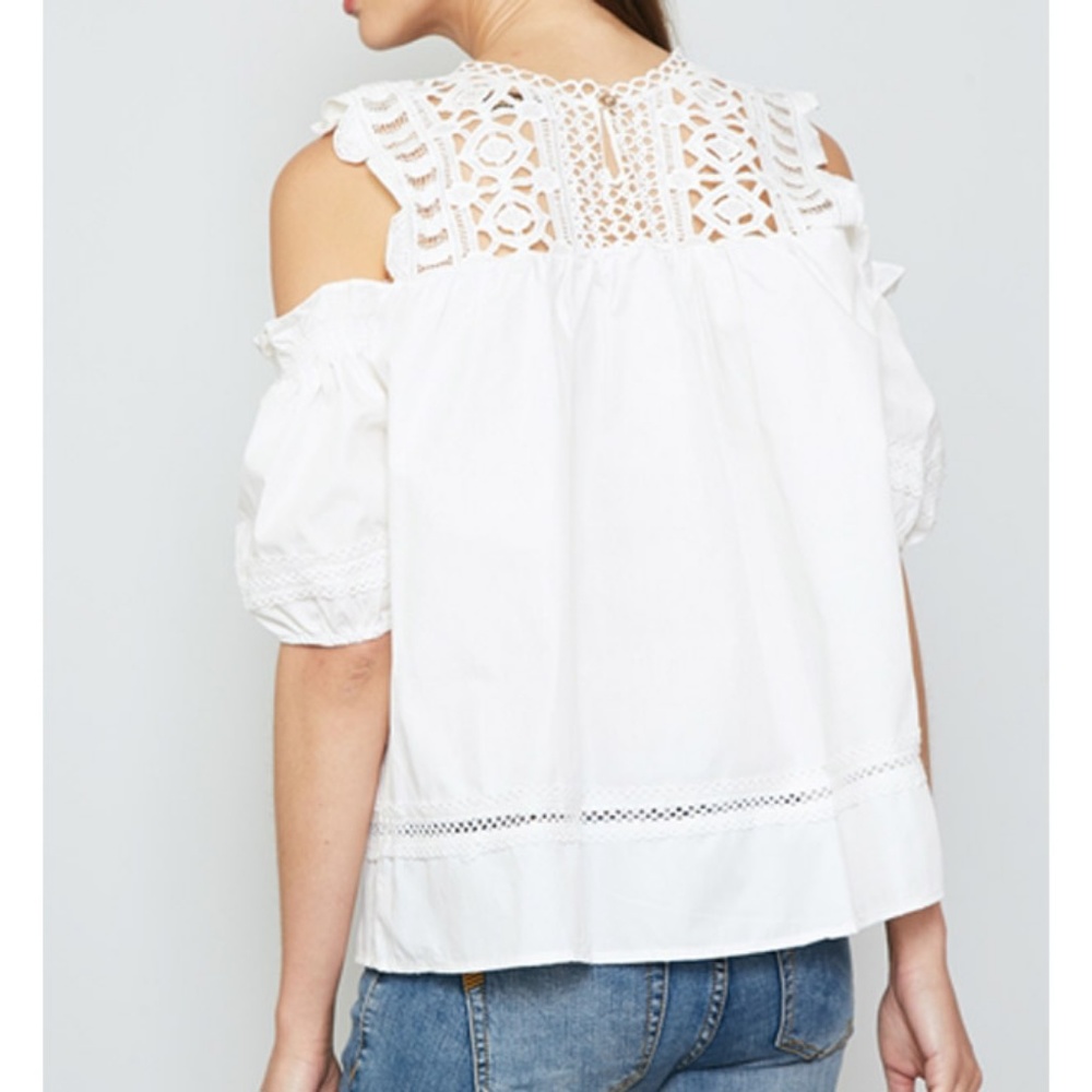 Last☝️ White Crochet Ruffle Cold Shoulder Blouse - Picture 3 of 8